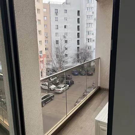 Uptown Flat