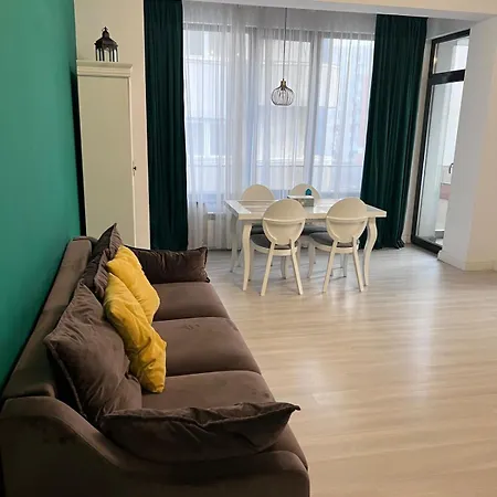 Apartment Uptown Flat Bucharest